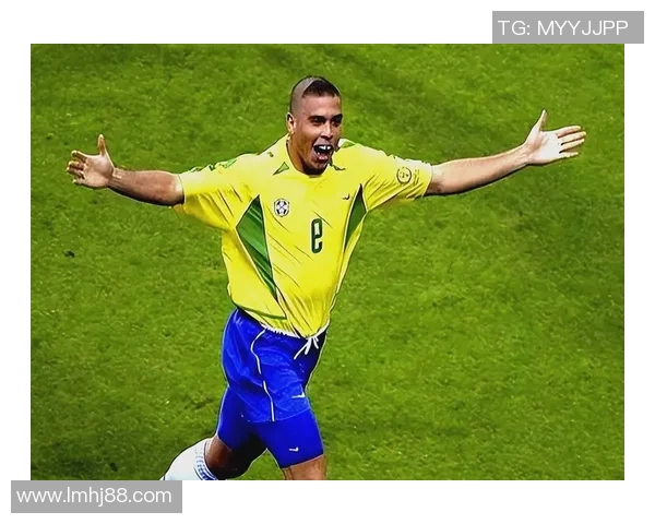 三大稀有足球明星的传奇故事与他们的独特魅力解析